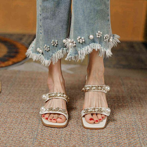 

designer women's high heels casual sandals fairy style open toe net red fashion slippers 2022 summer low heel chain pearl flip flops, Black