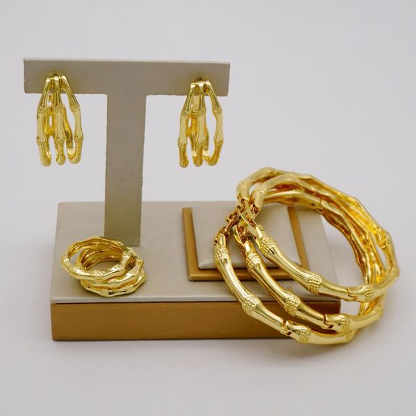 Серьги Ожерелье Dubai India Style Vintage 3pcs Bangle Ring Sets Геометрические ювелирные изделия для женщин романтическая свадебная вечеринка.