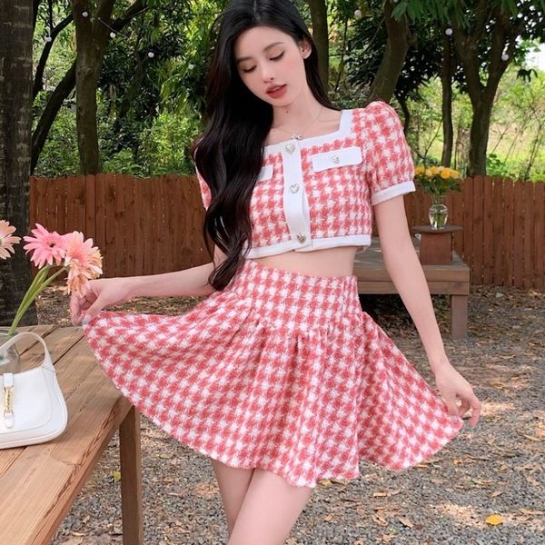 

vintage small fragrant 2 piece set summer elegant plaid t short sleeve crop high waist pleated mini skirt sweet suit 220611, White