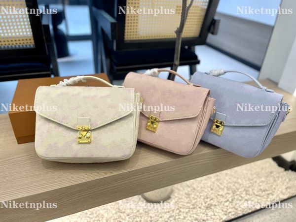 

summer stardust collection gradient metis message bag pochette luxury embossed flower letter star-strewn prints shoulder bag m40780