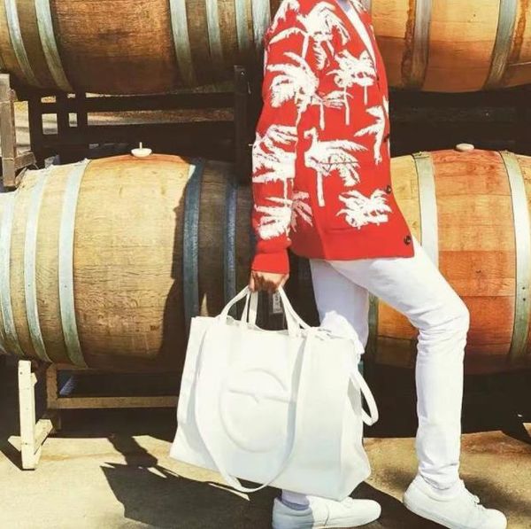 

2022 woman designer messenger bag shopping bags solid color leather tote bag