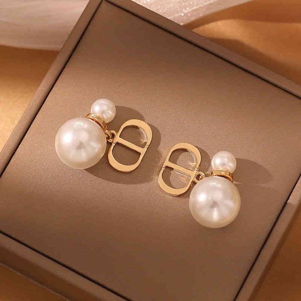 

d family pearl new women's small light luxury2022 luxury brand fashion design versatile ladies jewelry stud earrings, Golden;silver