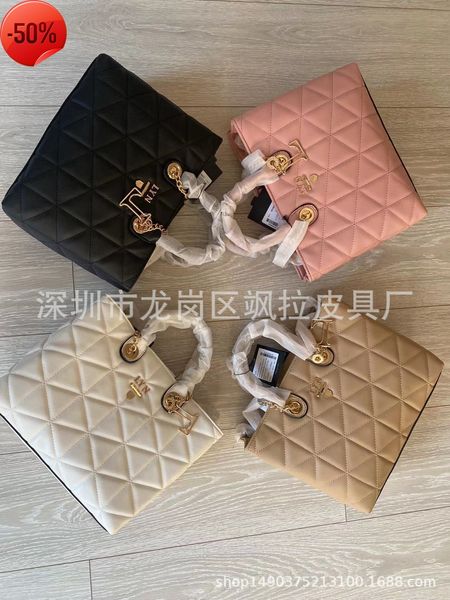

fashion luxury designernew lyn portable shoulder big princess bag