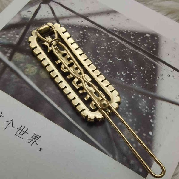 

fashion new jewelry trend luxury brand designer wholesale d home high version old hairpin side clip female versatile letter light hair accso, Silver
