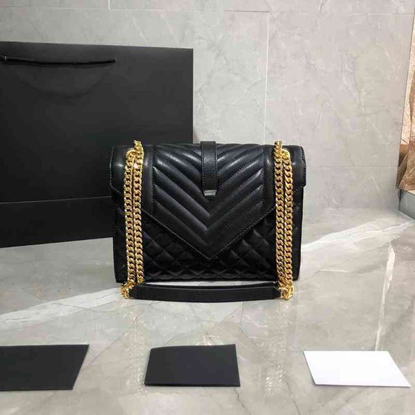 

black latest rings caviar with diamond a v-shaped bag the bags strap hardware is lattice classic 487206 a shoulder gold will with fashi bixg, Brown;gray