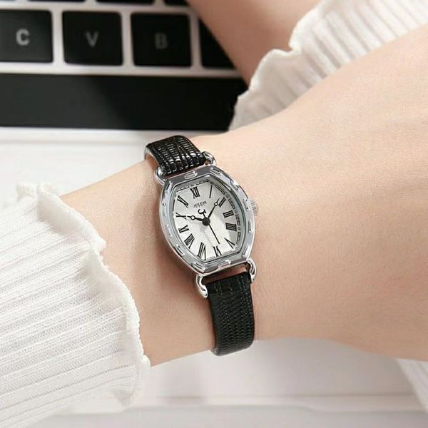 

luxury womens watches women fashion trend square designer quartz watch retro waterproof student women's watch nfgn, Slivery;golden