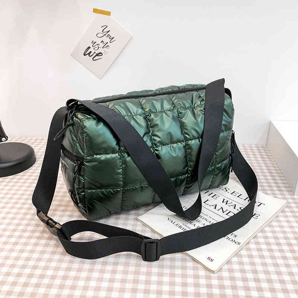 

fashion luxury bag wholesale new female large capacity one shoulder handbag travel msenger color suit
