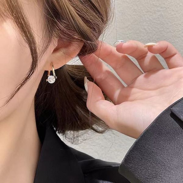 

real gold plating korean earrings internet celebrity 2021 new niche design stud earrings elegant high-grade eardrop for women, Golden