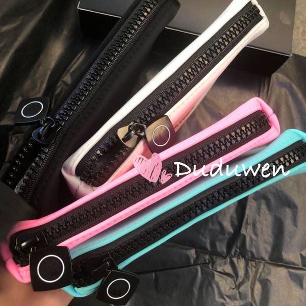 

wholesale bags 14x21x2cmzipper pouch c gift fashion cosmestics storage printed makeup stationery pencil bag gift box