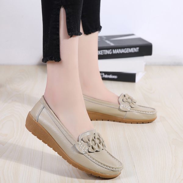 

genuine leather women casual spring flats female loafers slipon walking shoes woman tenis 220613, Black