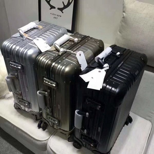 

2022 fashion suitcases stealth luggage black men women essential trunk bag rod box spinner universal wheel duffel bags boarding case rolley
