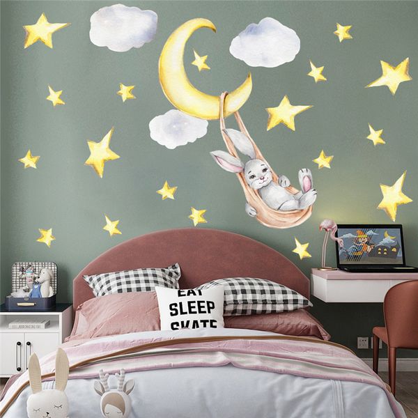 Cartoon coniglietto swing on the moon muro adesivi per bambini murali decorativi decorativi in ​​vinile decalcomanie in pvc rimovibili baby coniglio adesivi