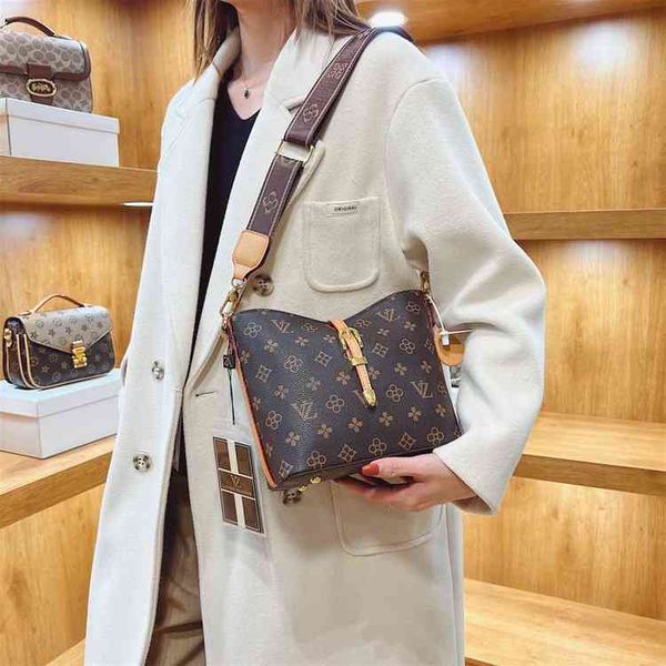 

70% off new high sense flower sling shoulder bag women's versatile popular large capacity bucket messenger handbags design deals