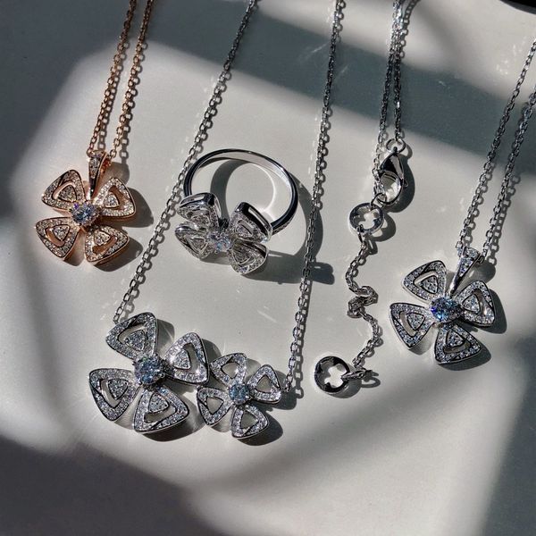 

baojia clavicle chain plated 18k gold with yongzhan seri necklace diamond four leaf flower pendant, Silver