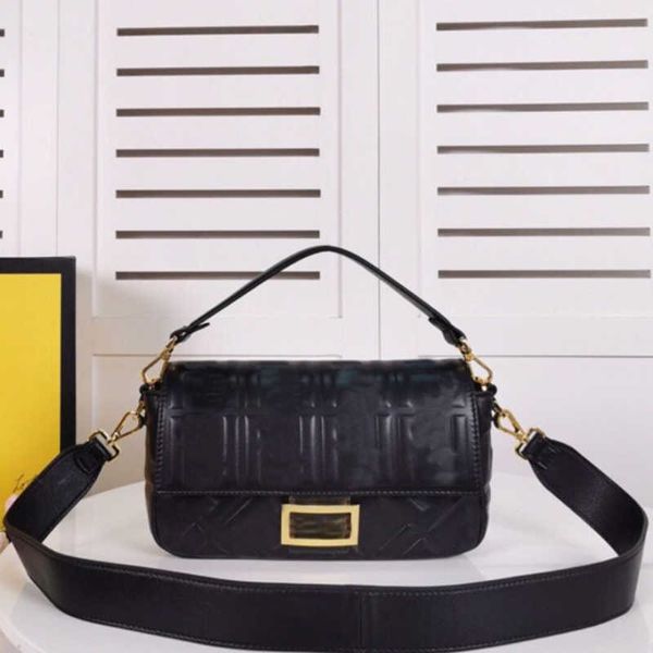 

baguette bag handle handbag totes crossbody bags genuine leather embossed fashion magnetic hasp detchable shoulder strap free