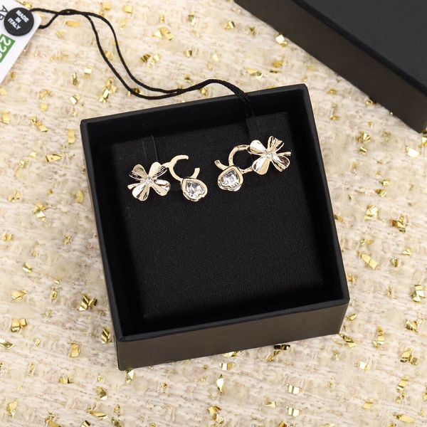 

2022 charm stud earrng with flower design and diamond for women wedding jewelry gift have box stamp ps7651, Golden