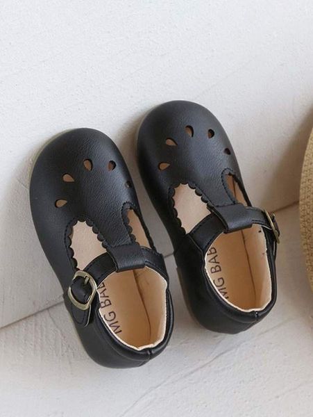 

kids hollow out scallop trim buckle decor flats she, Black;grey