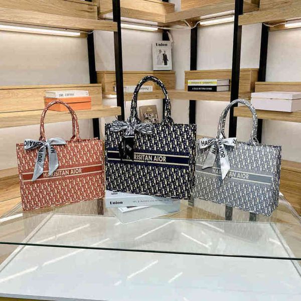 

69% off 2022 luxury accessories designer exotic silk scarf printed portable tote bag popular autumn and winter new commuter simple one shoul