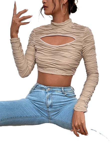 

textured cutout funnel neck crop k2qp#, White