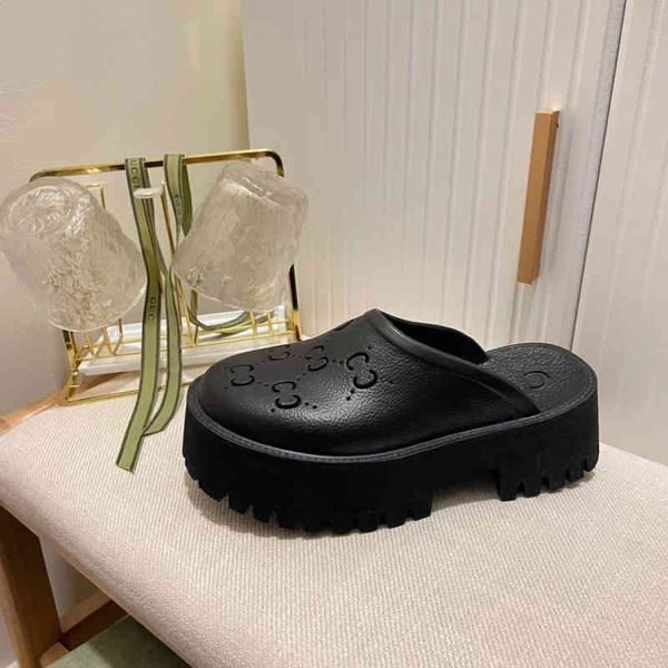 

g family cave women's 2022 summer new round flat beach large thick bottomed for wear2022 trendy fashion design ladies slippers, Black