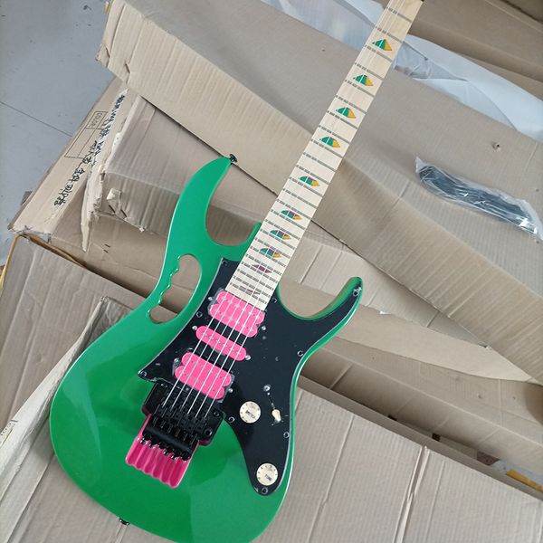 

6 strings green electric guitar with maple fretboard 24 frets