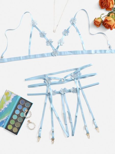 

plus appliques cut-out crotchless garter lingerie set y3lj#, Black;white