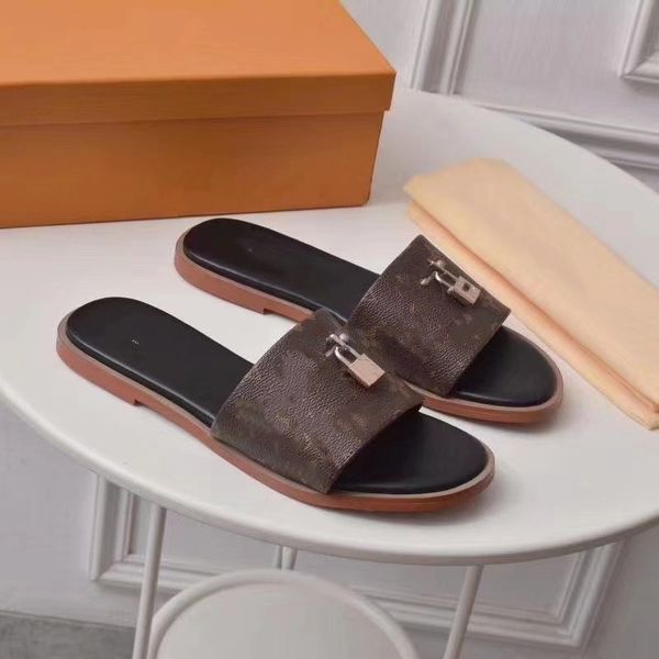

fashion beach slippers fashion thick bottom designer women shoes cartoon alphabet lady platform sandals leather heels letter slides lar 0427, Black