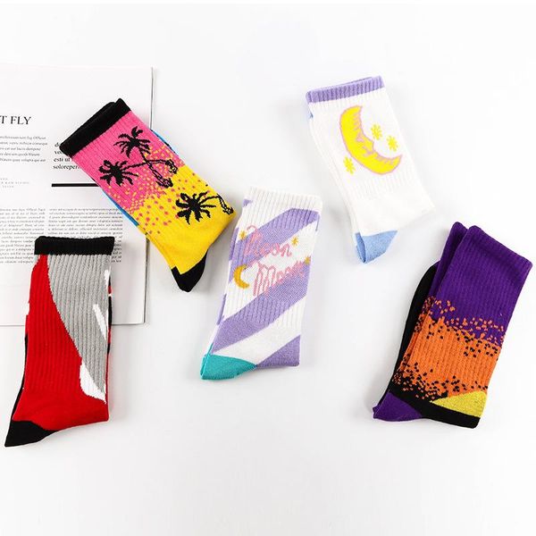 Calzini hosiery harajuku hiphop women moon viola a strisce di cocco a strisce di cotone equipaggio divertente modello di novità divertente funky retry old school cool whiteso