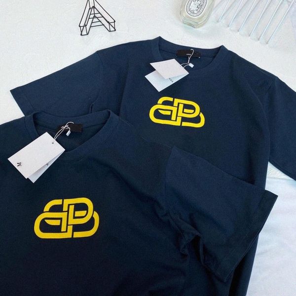 

2022 summer new short sleeve paris family brand designer t shirt mens women solid color round neck luxury half sleeve base shirts, White