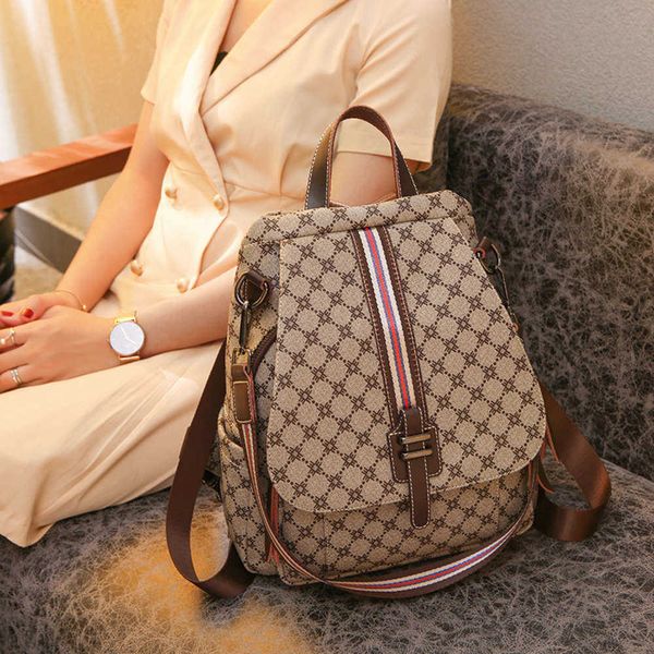 

luxurys designers slant back dual-purpose 2021 new fashion versatile travel leisure large capacity bag women's backpack trend