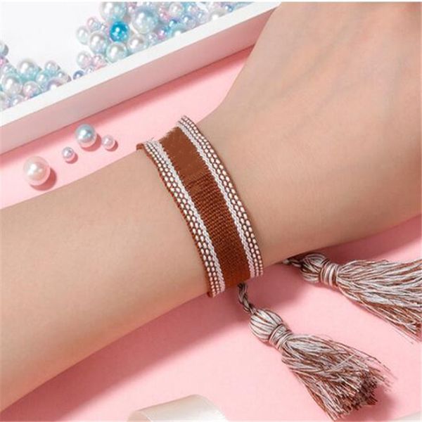

luxury designer letter men women bracelets adjustable braided tassel bracelet embroidered lovers gift wedding jewelry, Golden;silver