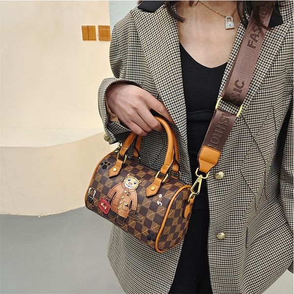 

luxury designer messenger bag handbag plaid printed portable fortune tiger net red boston pillow diagonal batch