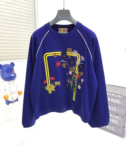 

jacquard letter knitted sweater in autumn / winter 2022acquard knitting machine e custom jnlarged detail crew neck cotton r443e size /xl/2x, White;black
