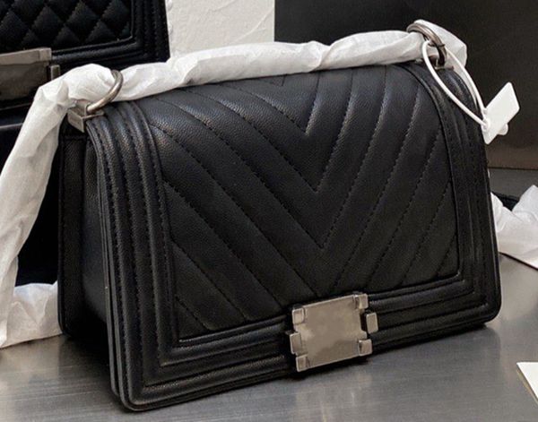 

wholesale classical chevron line caviar bags quilted flap fashion luxurys designers calfskin cowhide interwoven purse chain crossbody should
