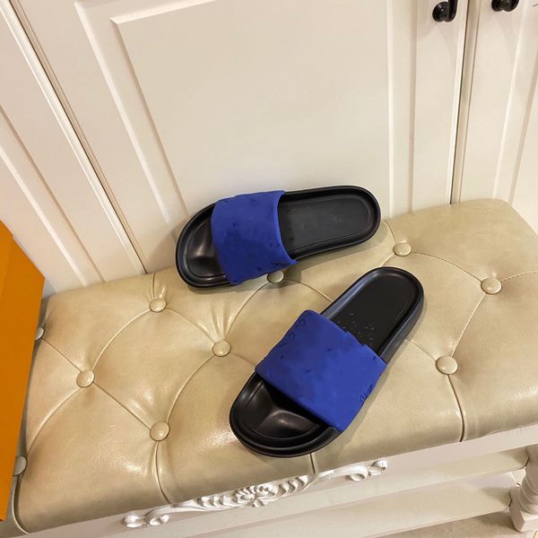 

2022 new fashion design women and men flat soft slippers shoe girls casual summer holiday beach bottom slides lady big size black red closed