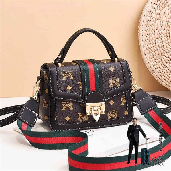 

women's new style, fashionable and versatile small fresh one cross carry square 80% off purse sales
