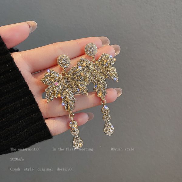 

925 silver needle european and american simple mori style rhinestone maple leaf earrings french retro earrings graceful online influencer pe, Golden