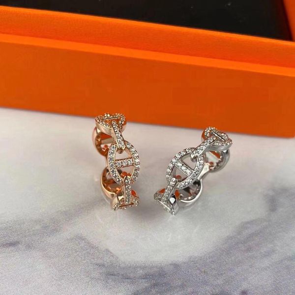 

women ring luxurys designers rings with side stones letter diamond fashion weddings ring trends versatile valentine's day gift exquisit, Silver