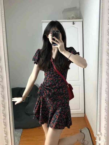 

casual dresses summer women's dress french high-level sense small temperament foreign style slim fitting black floral dress niche desig, Black;gray