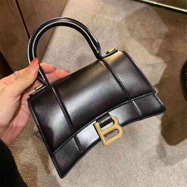 

luxury balencaigass b paris handbags 2022 female fashion b-button hourglasss messenger armpit leather crocodile pattern one shoulder
