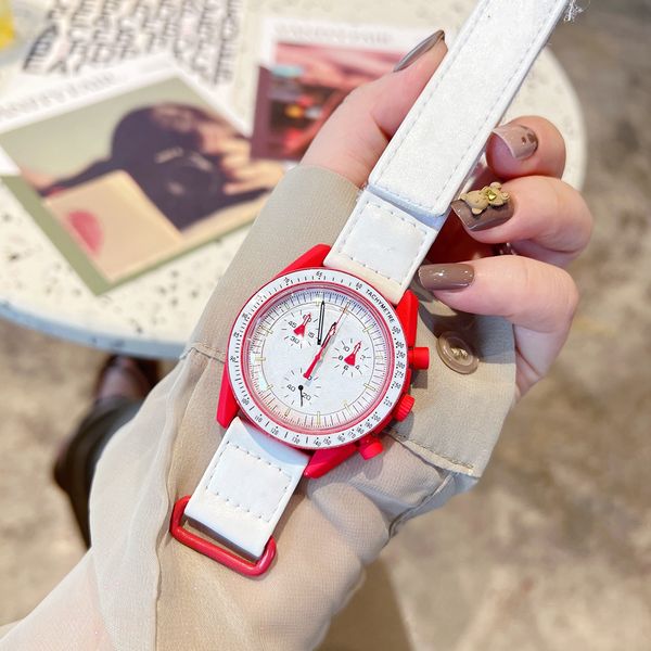 

classic mens watch 42mm earth moon space watch sports quartz multifunctional chronograph calendar wristwatches montre de luxe, Slivery;brown