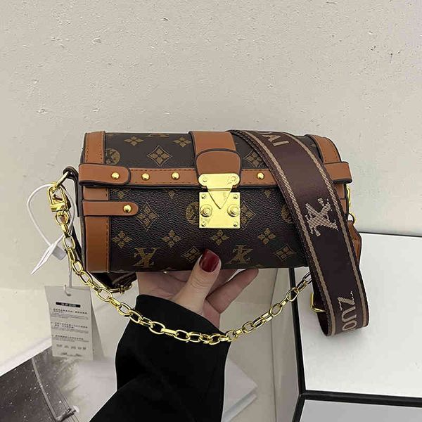 

65% outlet online sales printed female cylinder diagonal bags