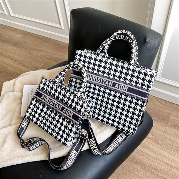 

women new same fashion atmosphere embroidery travel tote hand shopping design purses online