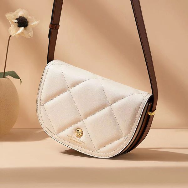 

2022 new one-shoulder women's messenger bag hardware diamond two-layer cowhide