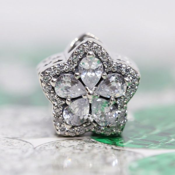 Sparkling Snowflake pave charme 925 prata pandora encantos para braceletes diy jóias fazendo kits frouxo grânulos prata atacado 799224c01