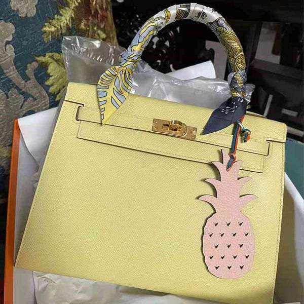 

heme designer handbags ke11ys 2022 summer bags fashion chicken yellow leather women's bridal small one shoulder cross carry tt t2q3