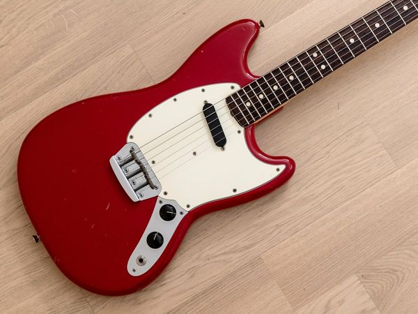 

musicmaster vintage electric guitar dakota red