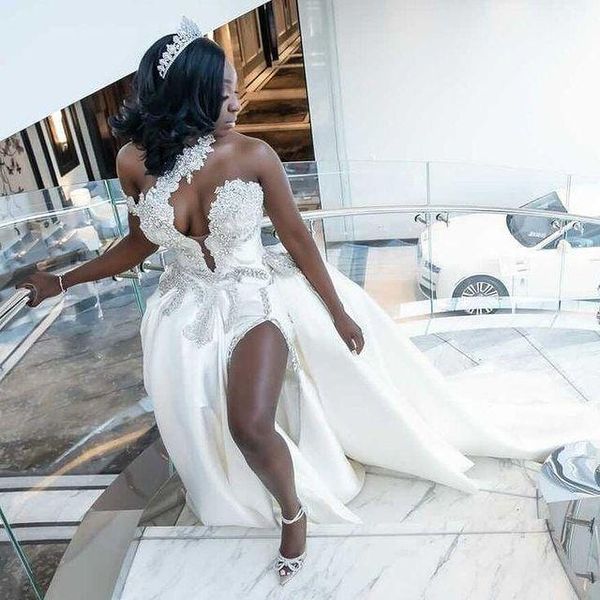 Plus Size Arabo Aso Ebi Cristalli Abito da sposa High Split ragazza nera scintillante Una spalla Sexy Abiti da sposa in raso