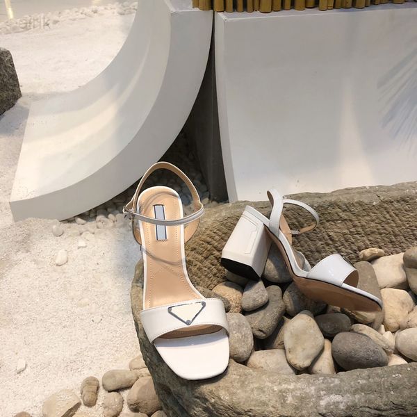 

2023 luxury designer shoes fashion trend exquisite women's leather high-heeled sandals summer party dress shoes, Black