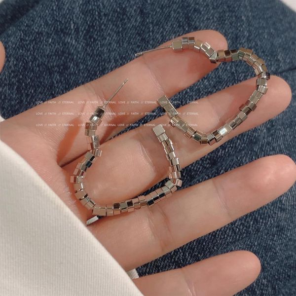 

s3078 fashion jewelry s925 silver post earrings notched love heart earrings for women silver square beaded stud earrings, Golden;silver